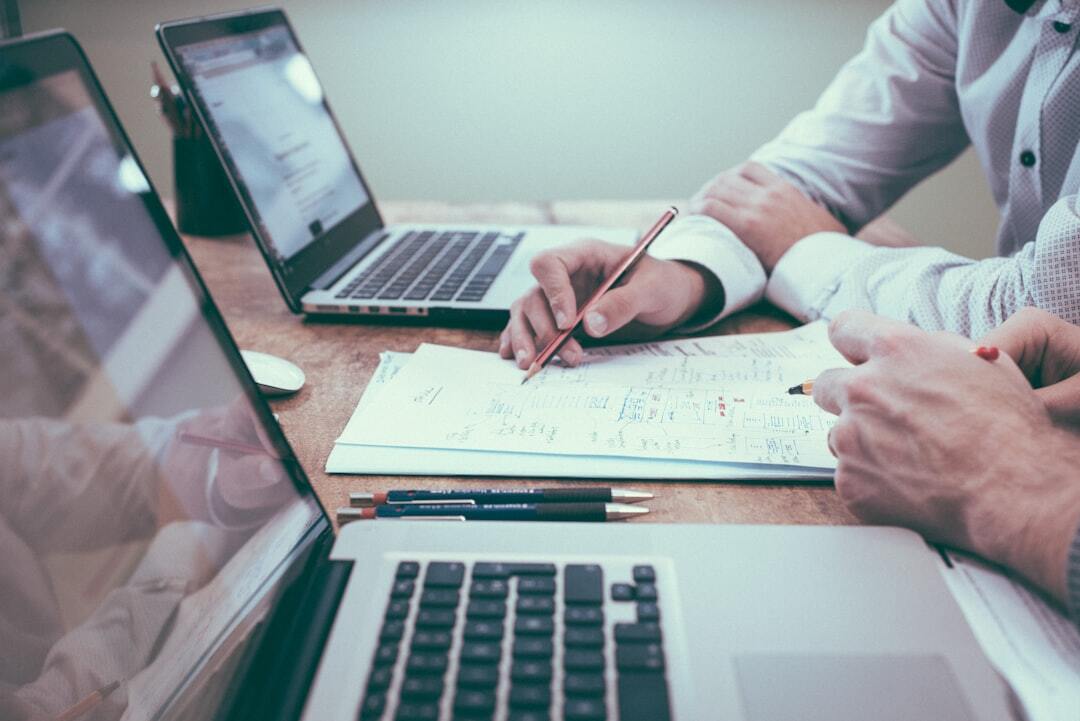 Legal adviser preparing a will